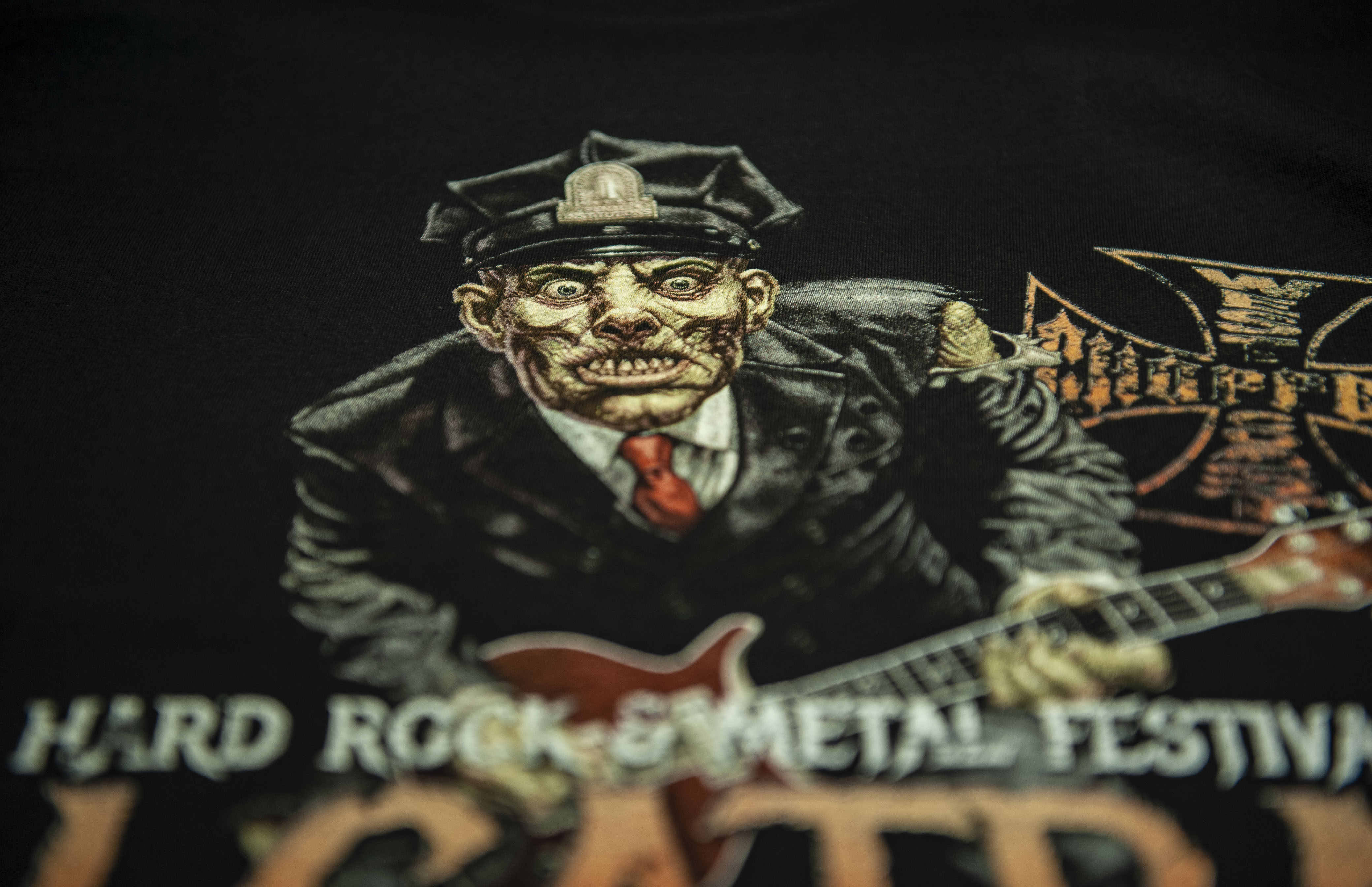 band merchandise voor het Alcatraz Metal Fest